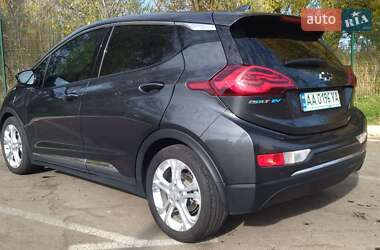 Хэтчбек Chevrolet Bolt EV 2021 в 
