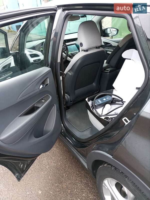 Хэтчбек Chevrolet Bolt EV 2017 в Житомире фото 13 Хэтчбек Chevrolet Bolt EV 2017 в Житомире
