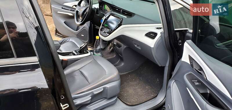 Хэтчбек Chevrolet Bolt EV 2017 в Чугуеве