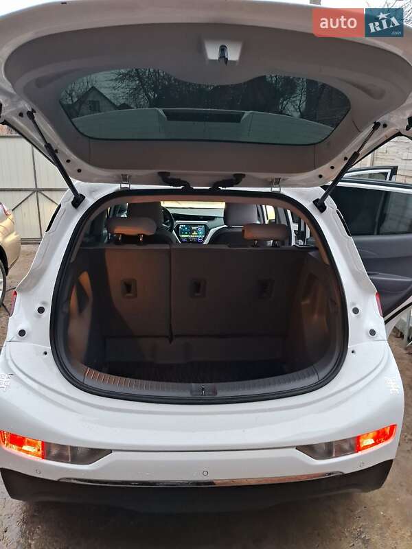 Хэтчбек Chevrolet Bolt EV 2020 в Виннице