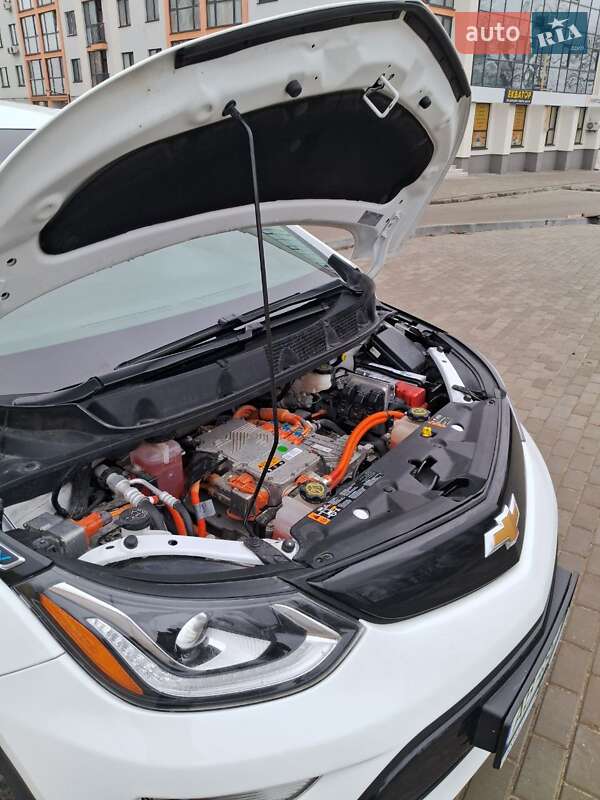 Хэтчбек Chevrolet Bolt EV 2020 в Виннице