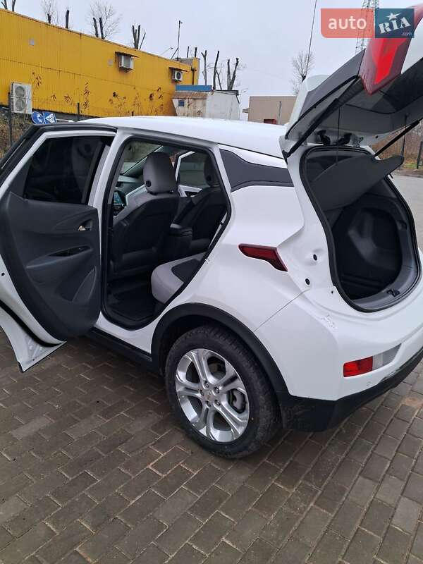 Хэтчбек Chevrolet Bolt EV 2020 в Виннице