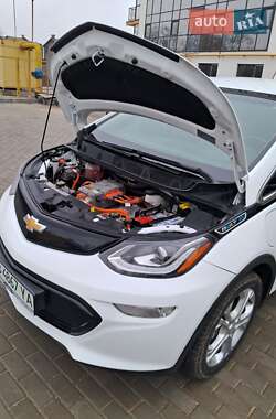 Хэтчбек Chevrolet Bolt EV 2020 в 