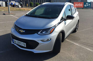 Хэтчбек Chevrolet Bolt EV 2017 в 