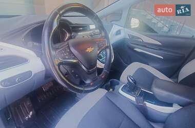 Хетчбек Chevrolet Bolt EV 2021 в 