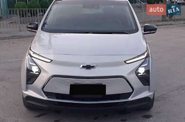 Хэтчбек Chevrolet Bolt EV 2022 в 