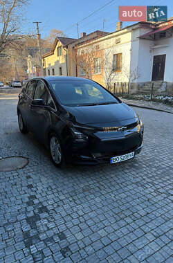 Хэтчбек Chevrolet Bolt EV 2023 в 