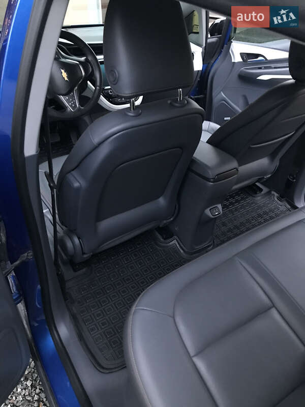 Хетчбек Chevrolet Bolt EV 2017 в Хмельницькому