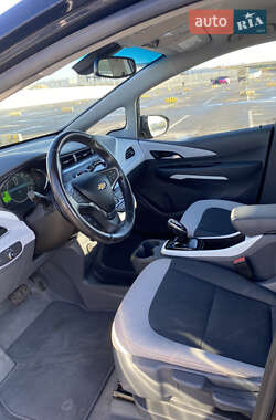 Хэтчбек Chevrolet Bolt EV 2021 в 
