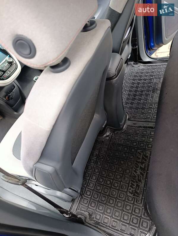 Хэтчбек Chevrolet Bolt EV 2017 в Черновцах фото 13 Хэтчбек Chevrolet Bolt EV 2017 в Черновцах