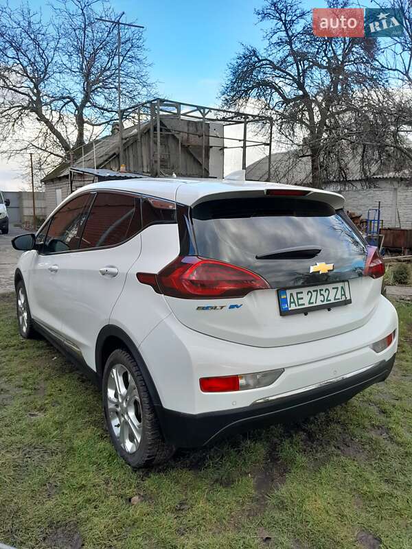 Хэтчбек Chevrolet Bolt EV 2017 в Днепре