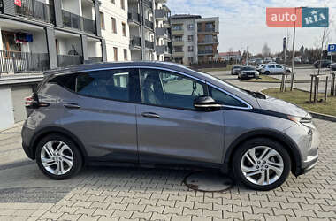 Хэтчбек Chevrolet Bolt EV 2022 в 