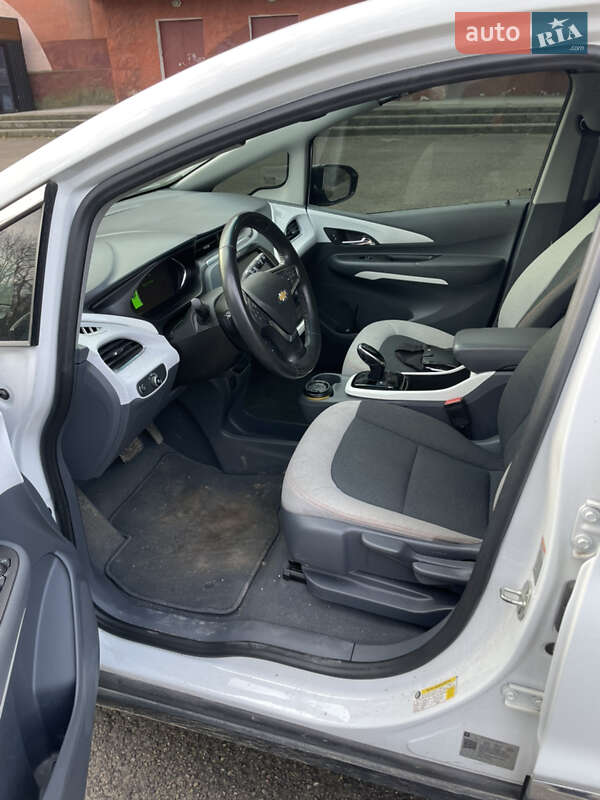 Хетчбек Chevrolet Bolt EV 2017 в Бурштині