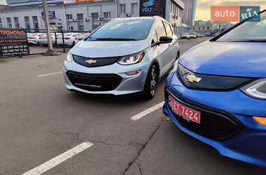 Хэтчбек Chevrolet Bolt EV 2018 в 