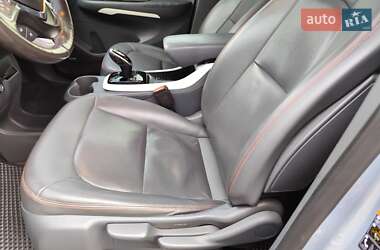 Хэтчбек Chevrolet Bolt EV 2018 в 