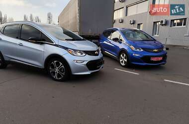 Хэтчбек Chevrolet Bolt EV 2018 в 