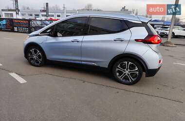 Хэтчбек Chevrolet Bolt EV 2018 в 