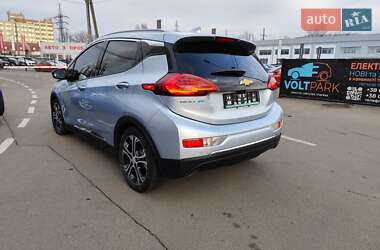 Хэтчбек Chevrolet Bolt EV 2018 в 