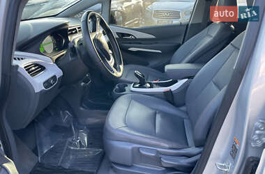 Хэтчбек Chevrolet Bolt EV 2017 в 