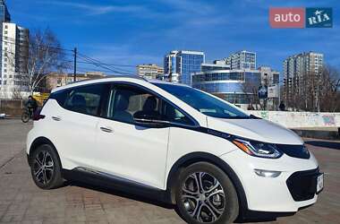Хэтчбек Chevrolet Bolt EV 2021 в 