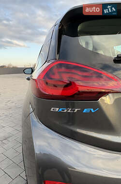 Хетчбек Chevrolet Bolt EV 2017 в Брошневі-Облозі