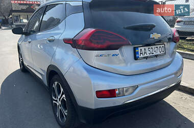 Хетчбек Chevrolet Bolt EV 2017 в 