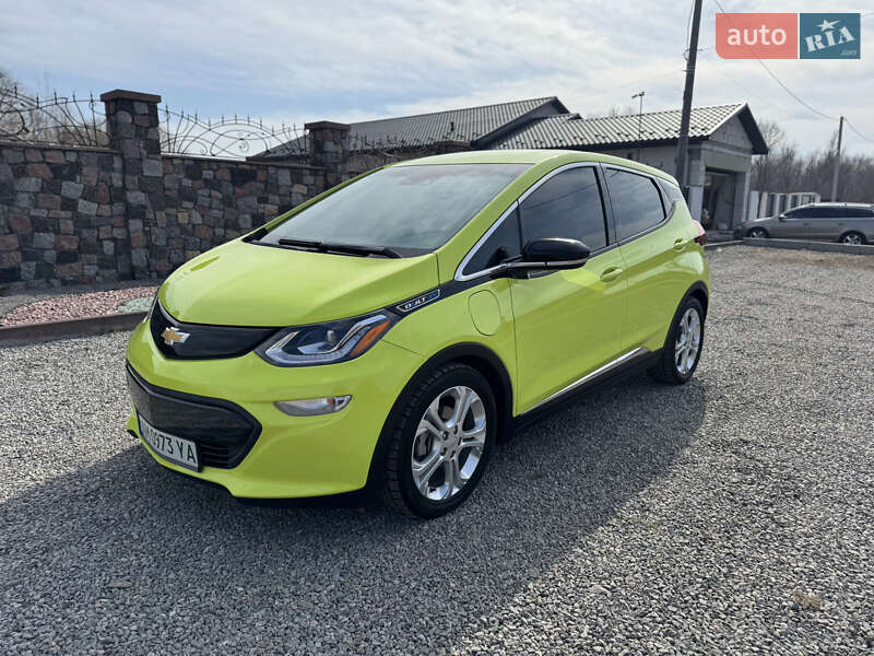 Хэтчбек Chevrolet Bolt EV 2019 в 