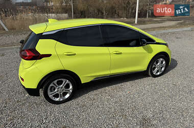 Хэтчбек Chevrolet Bolt EV 2019 в 