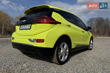 Хэтчбек Chevrolet Bolt EV 2019 в 