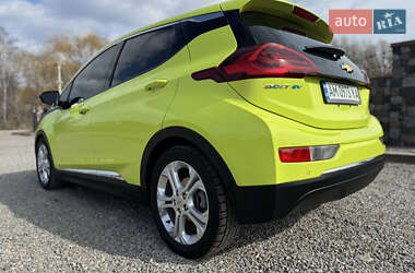 Хэтчбек Chevrolet Bolt EV 2019 в 