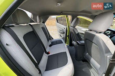 Хэтчбек Chevrolet Bolt EV 2019 в 
