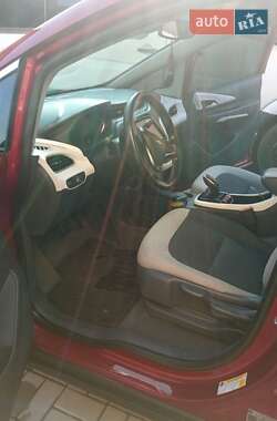 Хэтчбек Chevrolet Bolt EV 2018 в 
