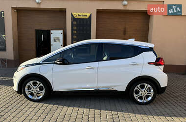 Хэтчбек Chevrolet Bolt EV 2017 в 