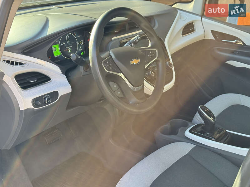 Хэтчбек Chevrolet Bolt EV 2017 в Ужгороде