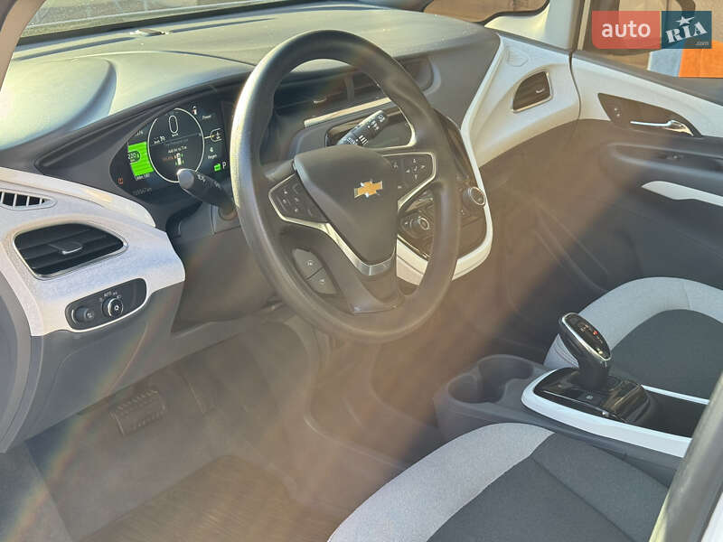 Хэтчбек Chevrolet Bolt EV 2017 в Ужгороде