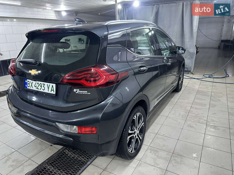 Хэтчбек Chevrolet Bolt EV 2017 в Хмельницком