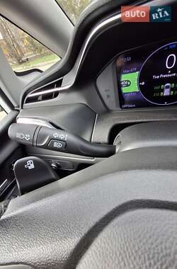 Хэтчбек Chevrolet Bolt EV 2023 в 