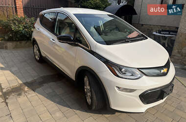 Хэтчбек Chevrolet Bolt EV 2017 в 