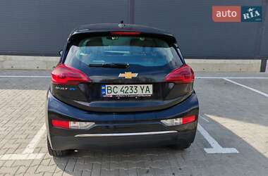 Хэтчбек Chevrolet Bolt EV 2017 в 
