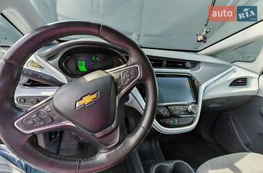 Хэтчбек Chevrolet Bolt EV 2017 в 