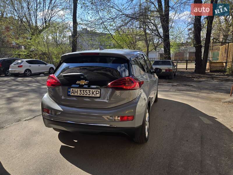 Хэтчбек Chevrolet Bolt EV 2018 в Днепре