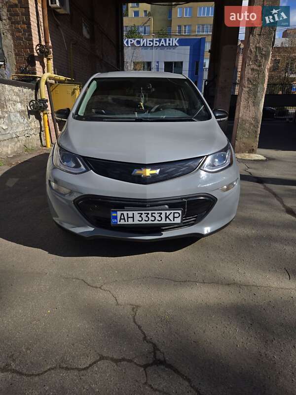 Хэтчбек Chevrolet Bolt EV 2018 в Днепре