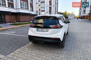 Хэтчбек Chevrolet Bolt EV 2023 в 
