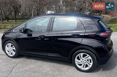 Хэтчбек Chevrolet Bolt EV 2023 в Киеве
