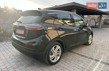 Хэтчбек Chevrolet Bolt EV 2023 в 