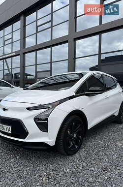 Хэтчбек Chevrolet Bolt EV 2023 в 