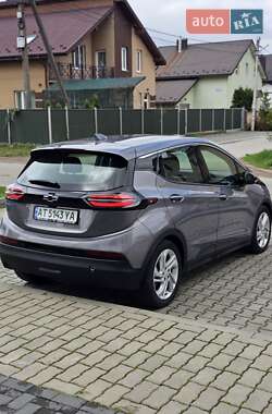 Хэтчбек Chevrolet Bolt EV 2023 в 