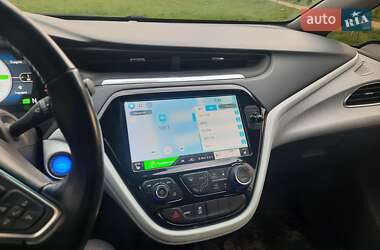 Хэтчбек Chevrolet Bolt EV 2017 в 