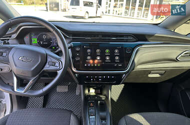 Хэтчбек Chevrolet Bolt EV 2022 в 