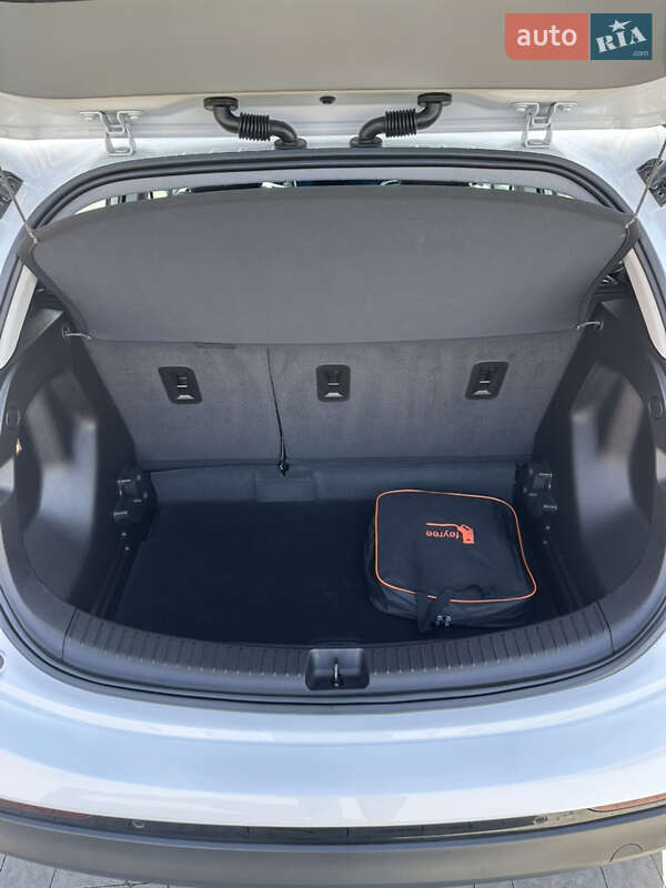 Хетчбек Chevrolet Bolt EV 2023 в Тернополі